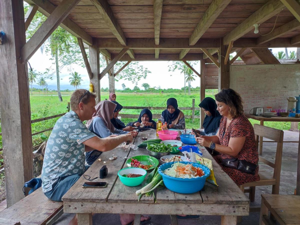 Sunset Homestay By Harry & Mimin Telaga Экстерьер фото