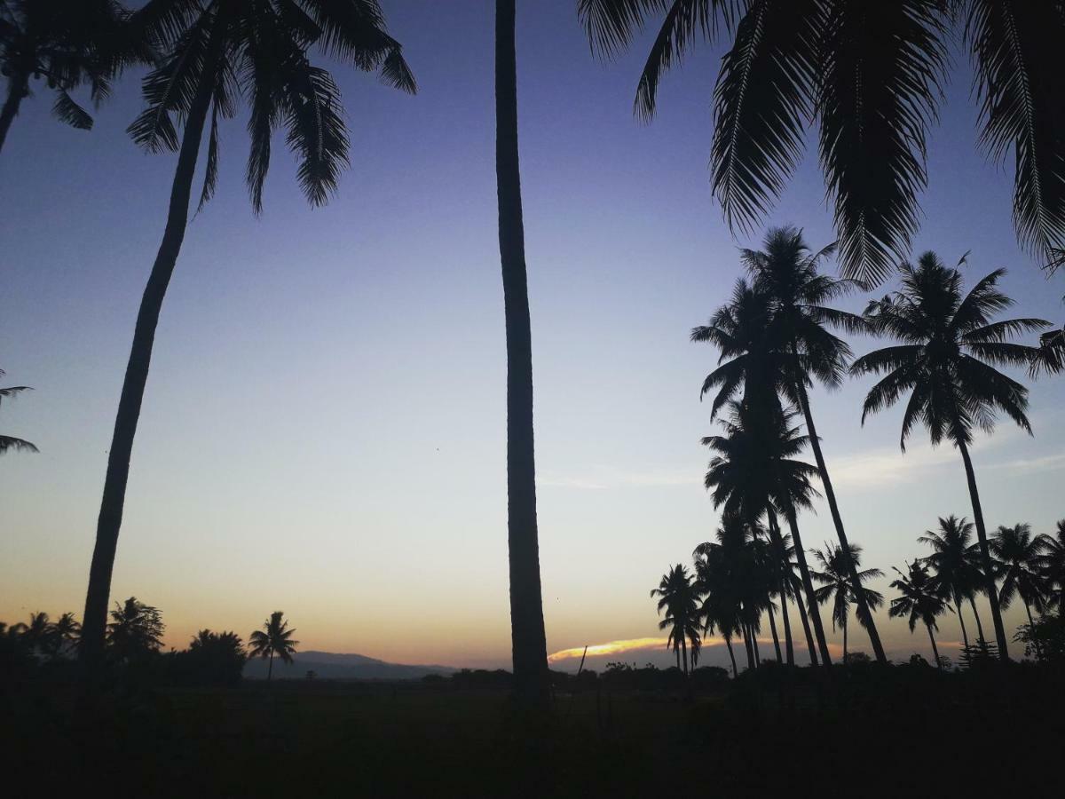 Sunset Homestay By Harry & Mimin Telaga Экстерьер фото